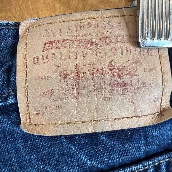 LEVI'S 577 Vintage 90s Capri Jeans High Rise Loose Fit Dark Wash Women's 32x22 - Picture 6 of 8